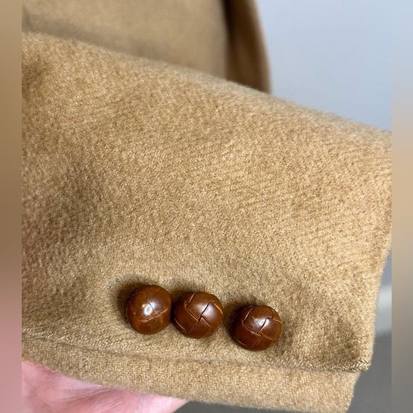 Size 40 tan Camel Hair collared blazer by Linden Clothes Lineberry’s sport coat - Picture 2 of 10